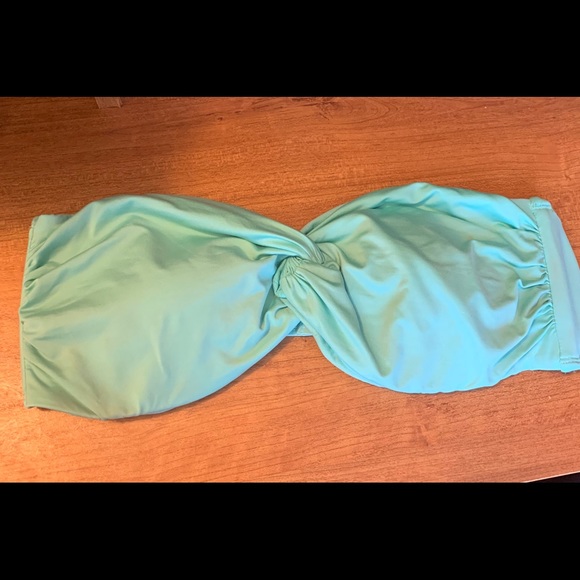 🔴Bikini top 👙 👙 - Picture 2 of 6